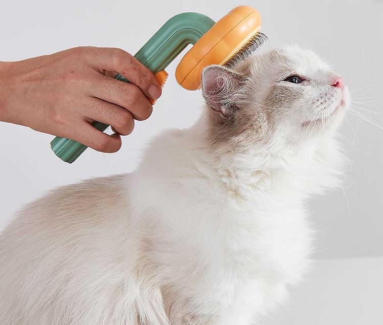 Brosse anti poil chat
